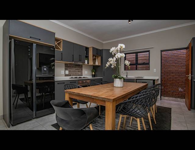 3 BEDROOM TOWNHOUSE FOR SALE IN FAERIE GLEN